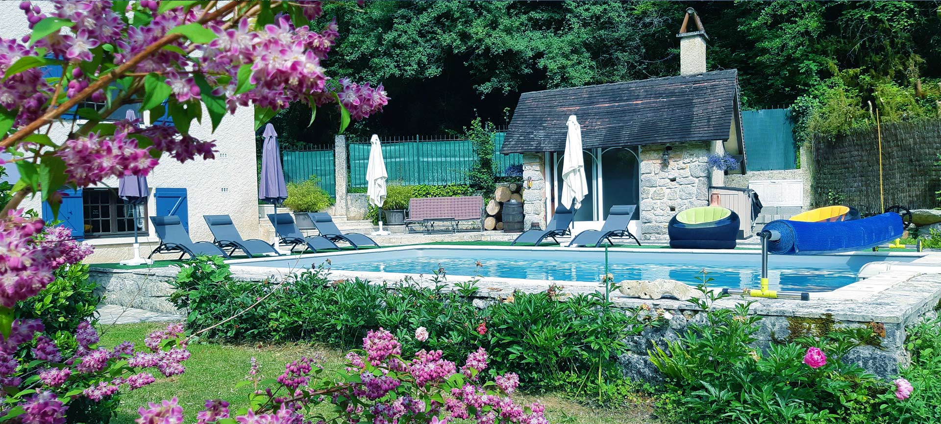 piscine chambres hotes moulin de benedicty figeac 46 rocamadour